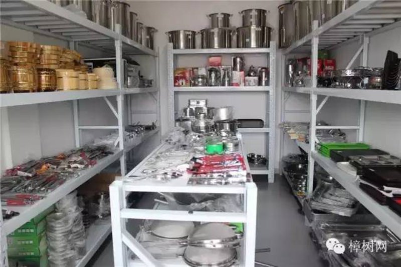 新华区日用百货行业的最新动态与未来展望